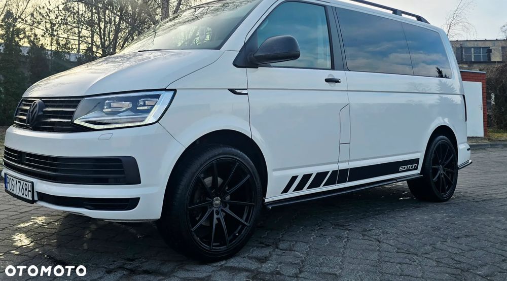 Volkswagen Multivan - 25