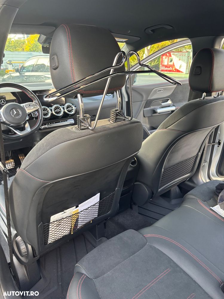 Mercedes-Benz GLA - 9