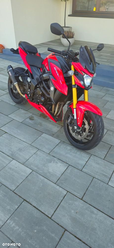 Suzuki GSX - 9