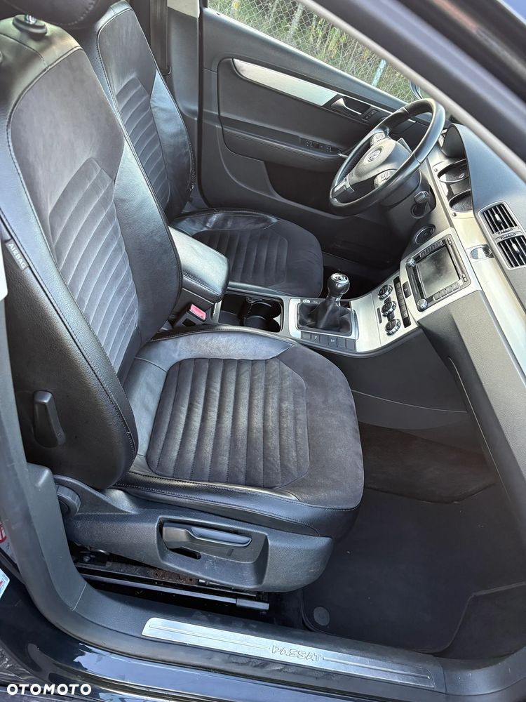 Volkswagen Passat - 9
