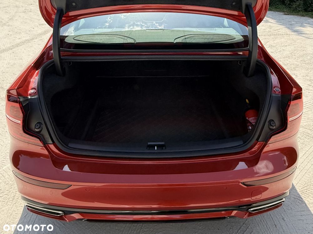 Volvo S60 T4 R-Design - 8