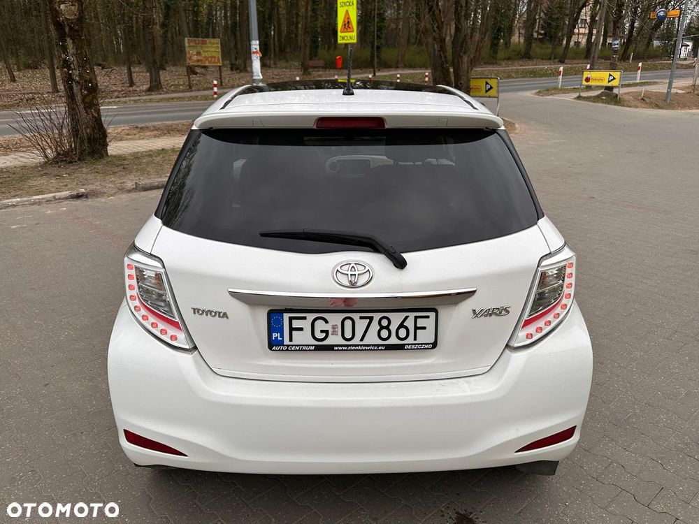 Toyota Yaris 1.33 VVT-i - 4