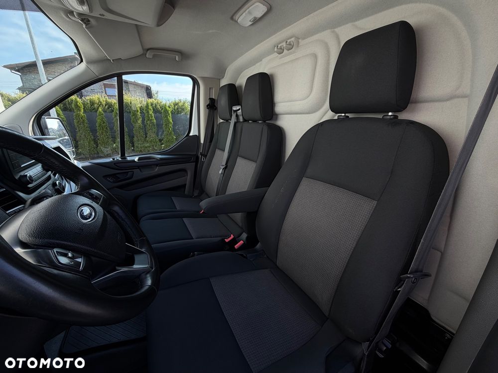 Ford Transit Custom - 8