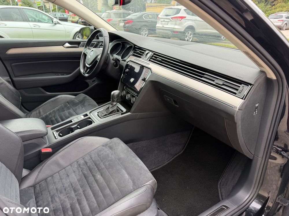 Volkswagen Passat 2.0 TSI BMT Highline DSG - 30