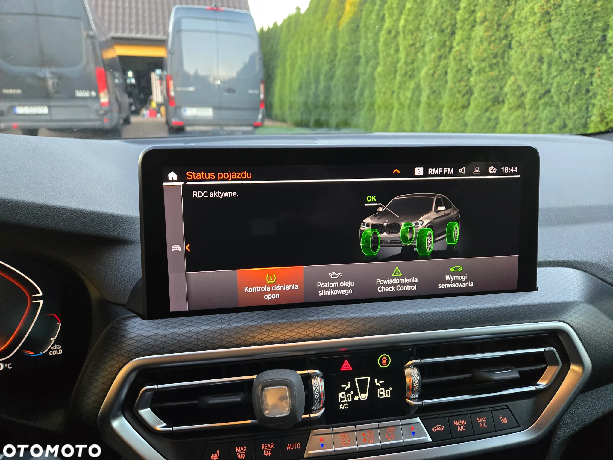 BMW X4 xDrive20i - 33