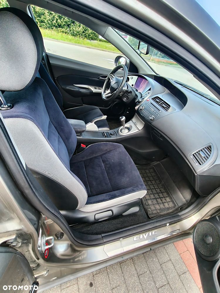 Honda Civic 1.8 Comfort - 15