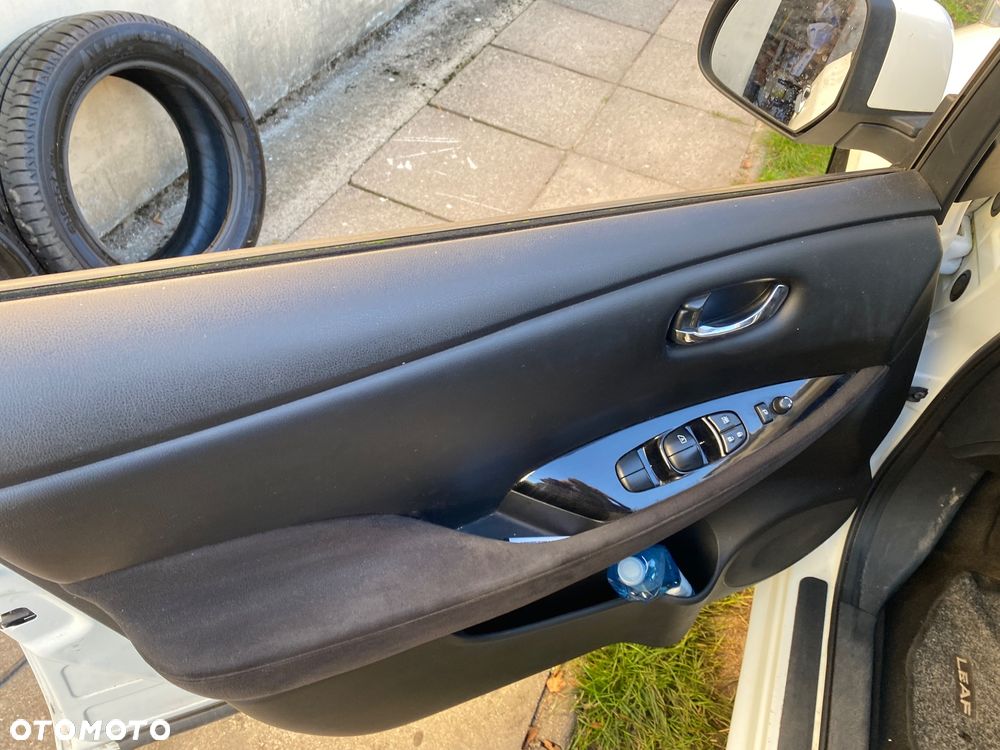 Nissan Leaf 30 kWh (mit Batterie) Acenta - 14