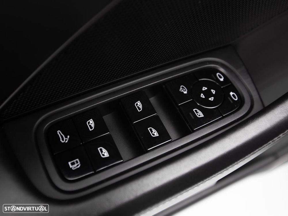 Porsche Panamera 4 E-Hybrid - 19