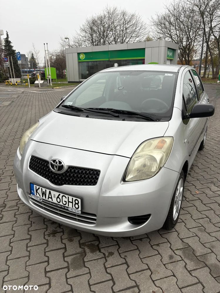 Toyota Yaris 1.0 Terra A/C - 1