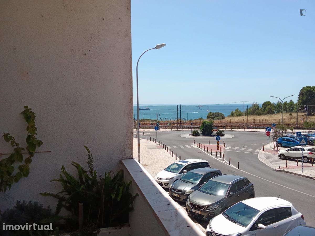 Quarto - localizado em Oeiras Lisbon - Grande imagem: 5/14