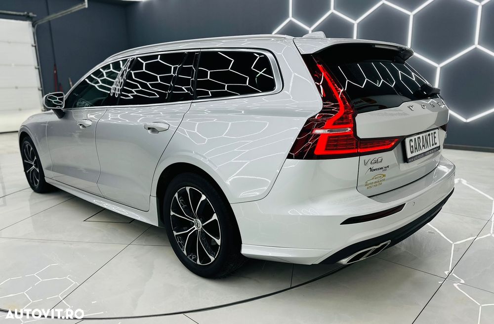 Volvo V60 D4 Momentum Pro - 3