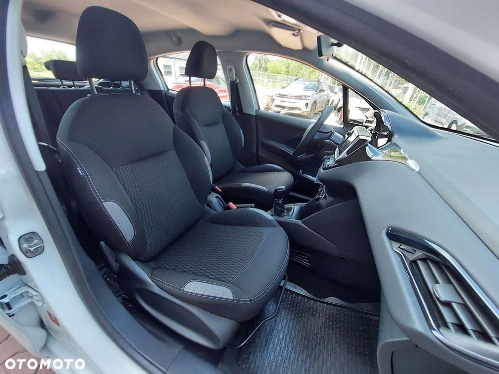 Peugeot 208 1.6 BlueHDi Active - 9