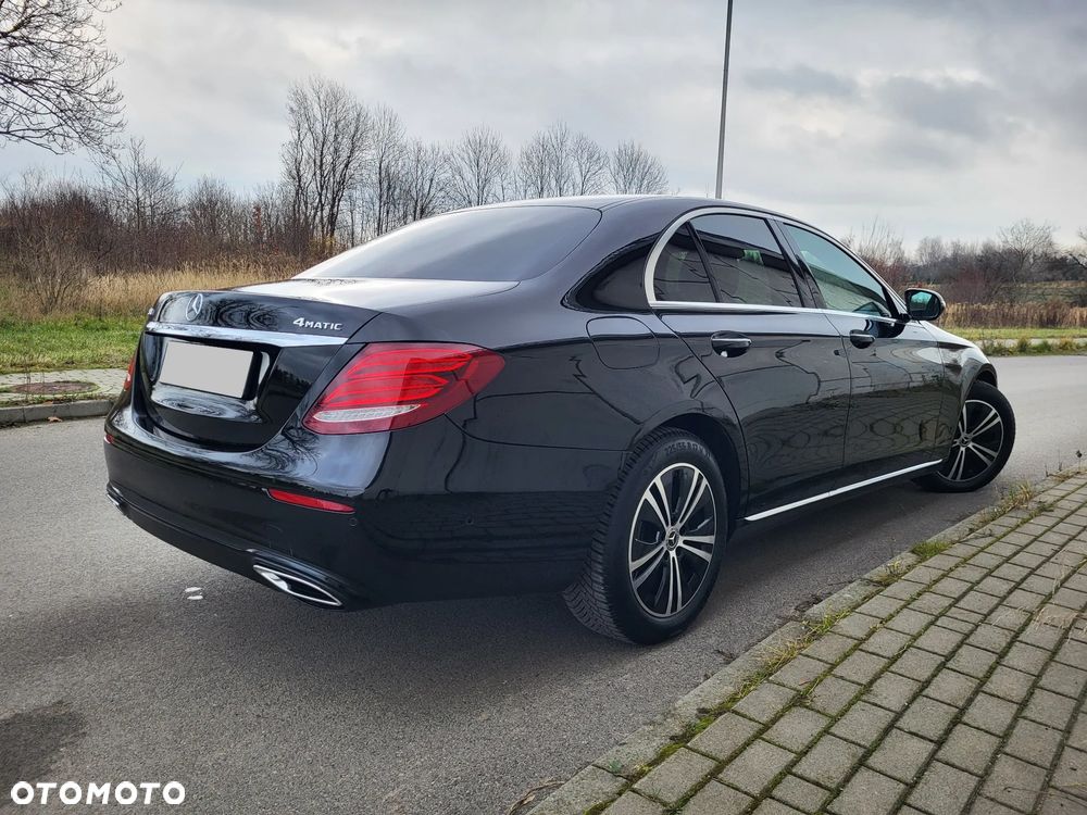 Mercedes-Benz Klasa E 220 d 4-Matic 9G-TRONIC - 4