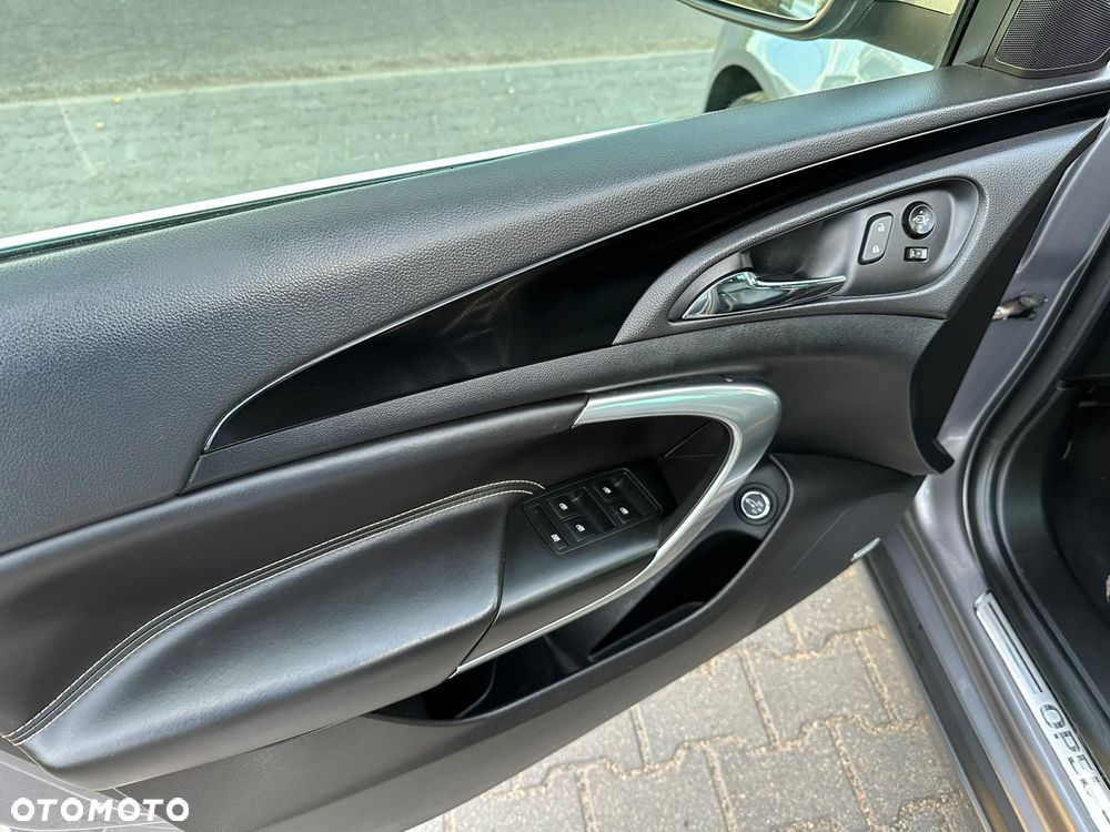 Opel Insignia - 14