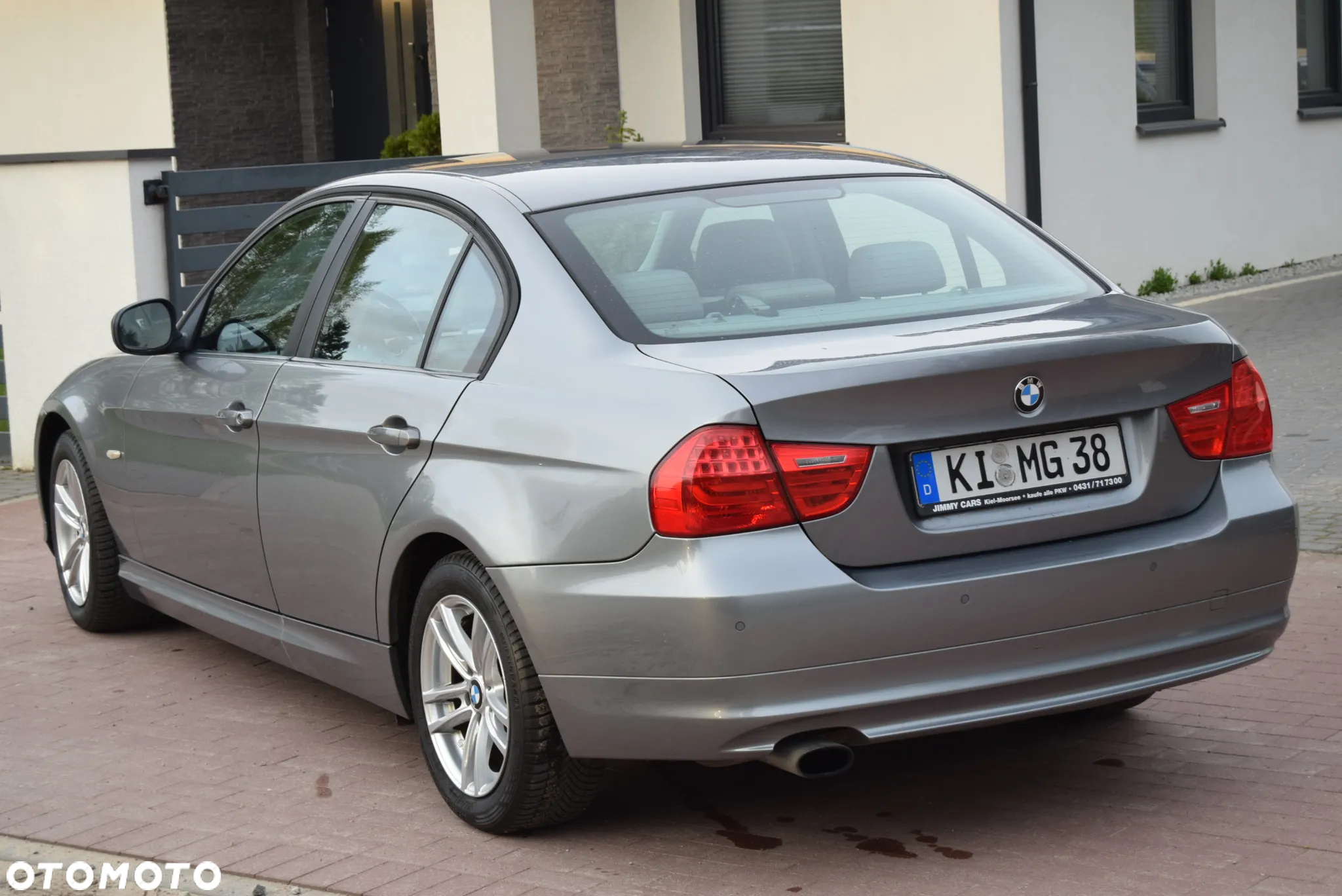 BMW Seria 3 320i - 20
