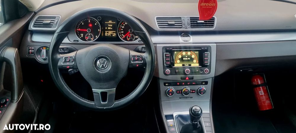 Volkswagen Passat 1.6 TDI BlueMotion - 6