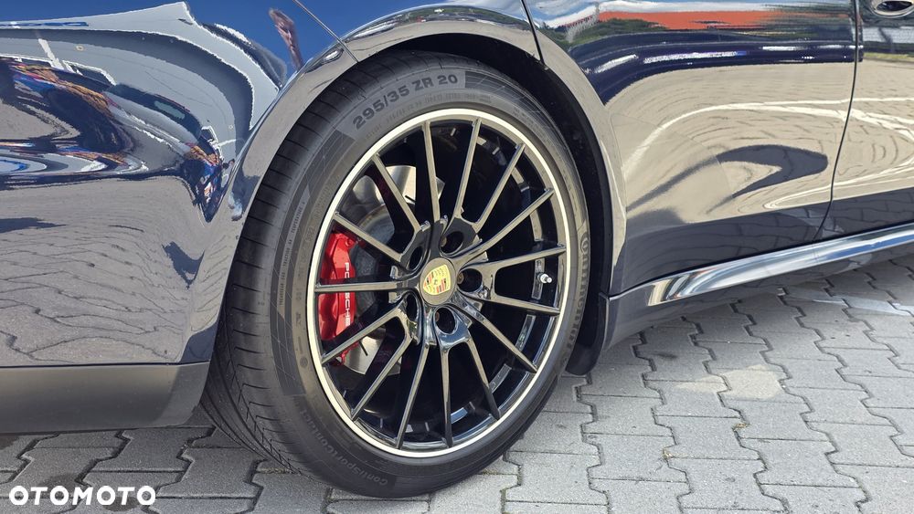 Porsche Panamera GTS PDK - 4