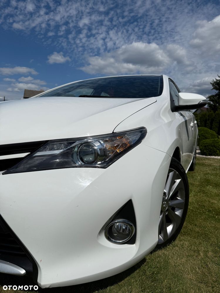 Toyota Auris 1.4 D-4D Active - 5