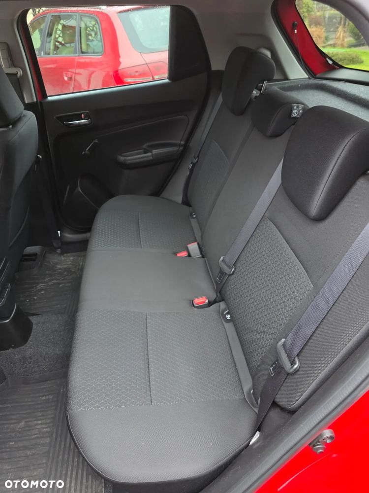 Suzuki Swift 1.2 Dualjet SHVS Premium CVT - 14