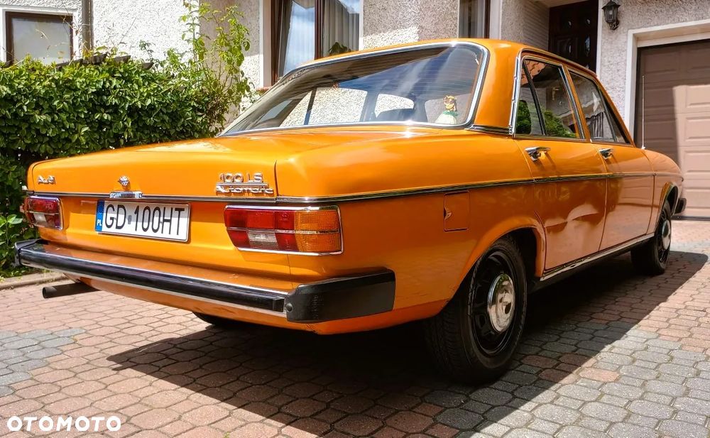 Audi 100 - 8