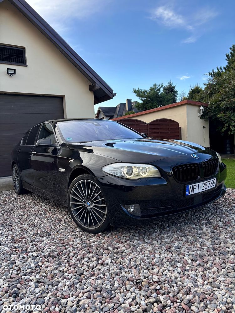 BMW Seria 5 ver-525d - 2