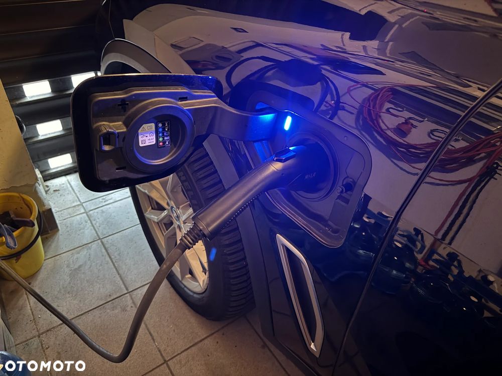 BMW X5 xDrive45e - 25