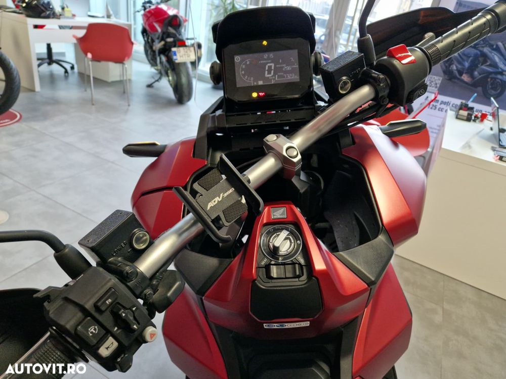 Honda ADV 350 - 5