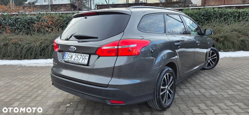 Ford Focus 1.0 EcoBoost Titanium - 6