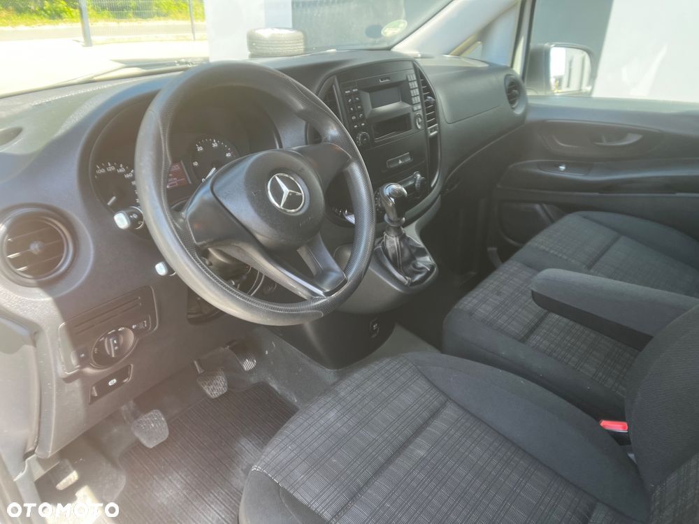 Mercedes-Benz Vito 111 - 10