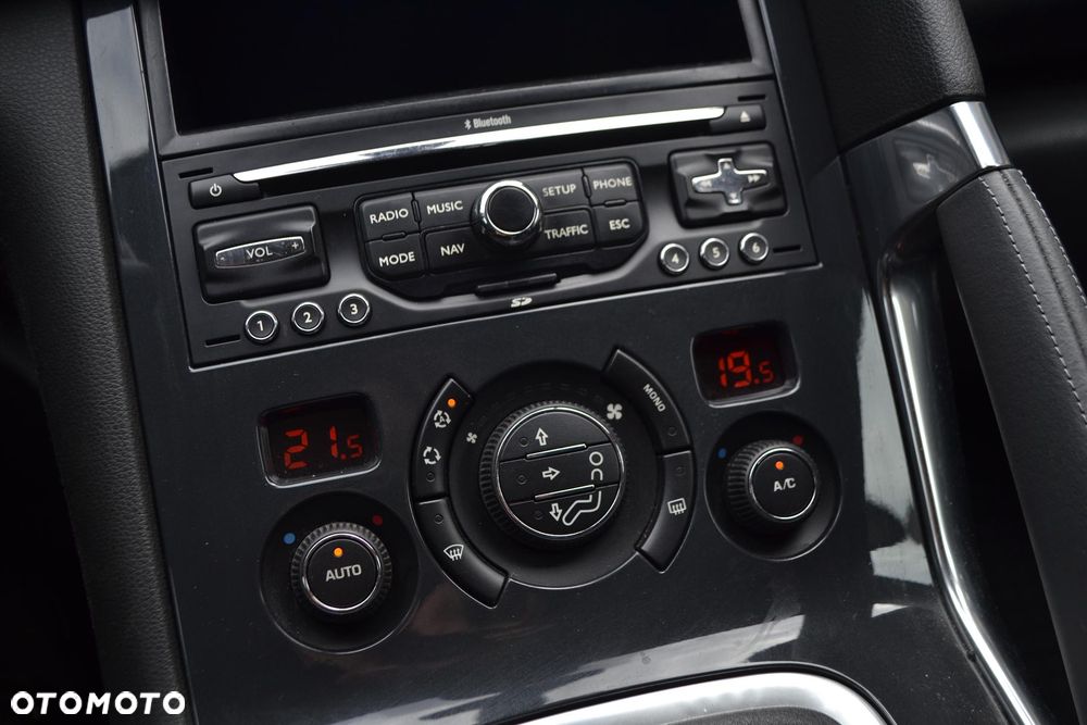 Peugeot 3008 HDi FAP 110 Premium - 21
