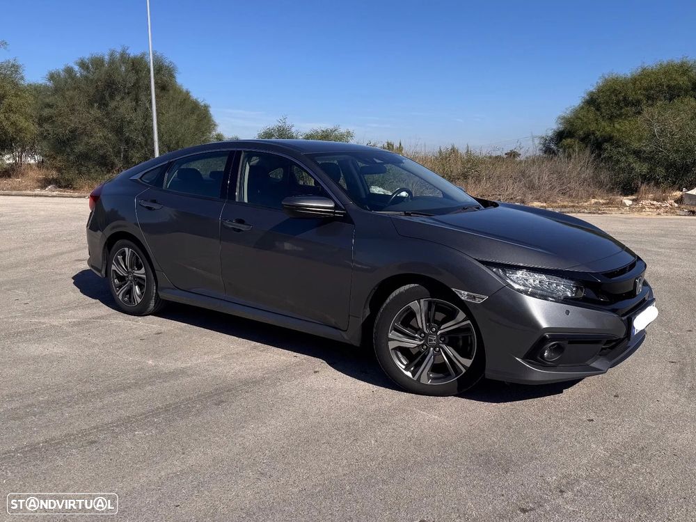 Honda Civic 1.5 i-VTEC Elegance Navi CVT - 4