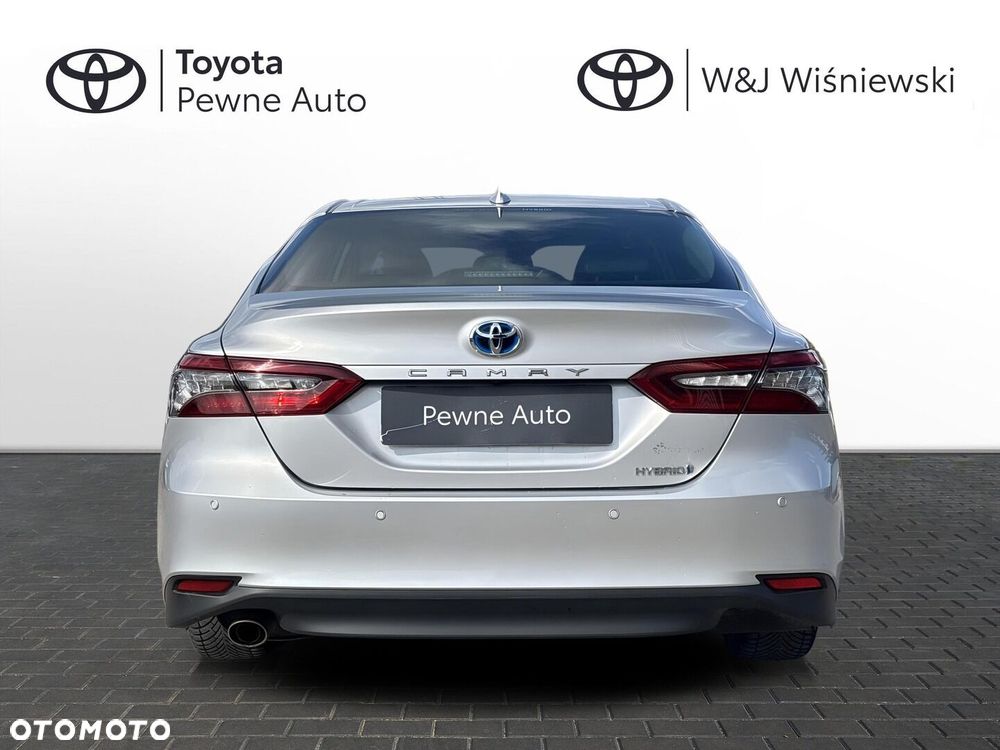 Toyota Camry 2.5 Hybrid Executive CVT - 6