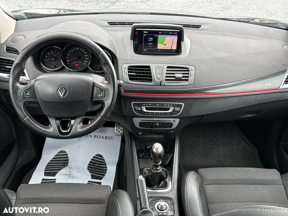 Renault Megane dCi 110 FAP Paris - 9