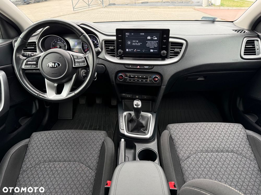 Kia XCeed 1.4 T-GDI M - 32