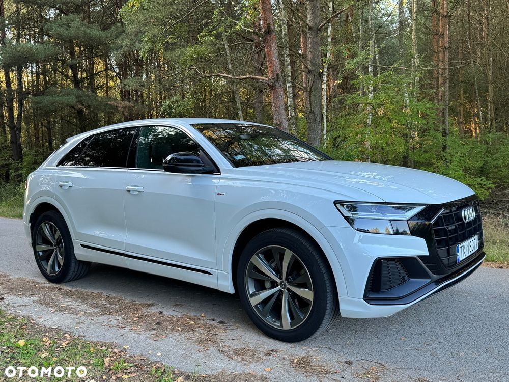 Audi Q8 - 8