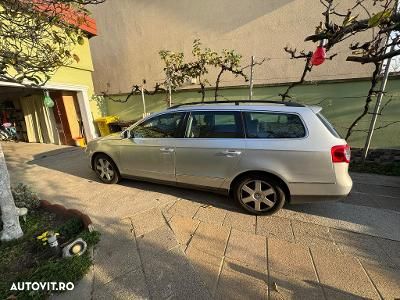 Volkswagen Passat - 2
