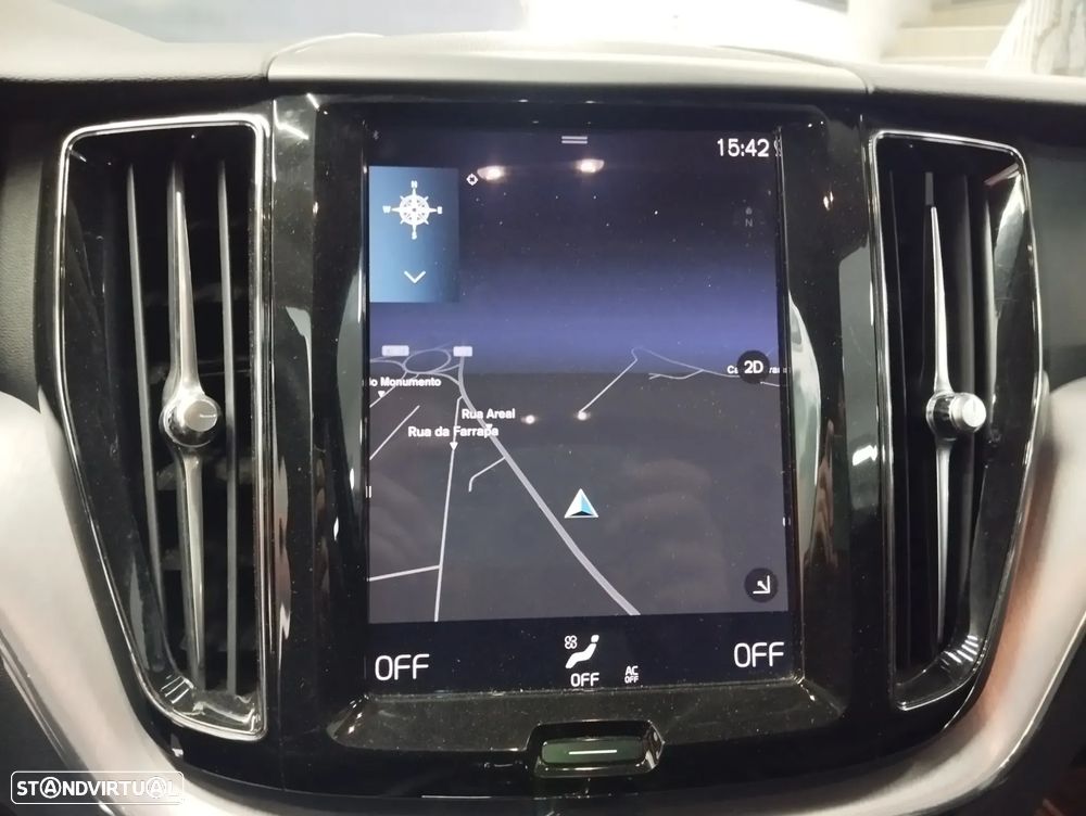 Volvo XC 60 2.0 D4 Momentum Plus Geartronic - 22