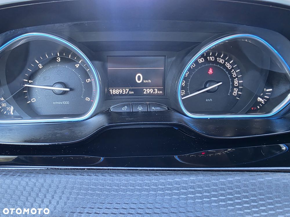 Peugeot 2008 BlueHDi FAP 120 STOP & START Business-Line - 28