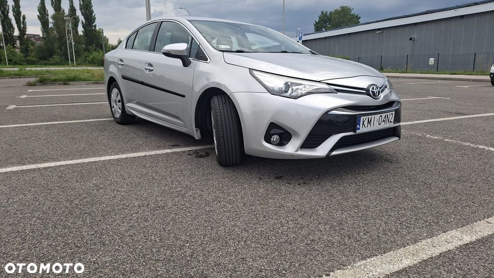 Toyota Avensis - 1