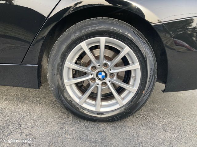 BMW 318 d Sport - 10
