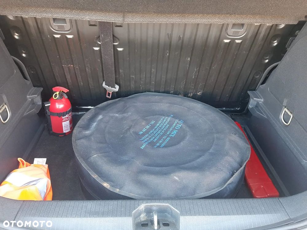 Opel Corsa 1.2 16V Enjoy - 27