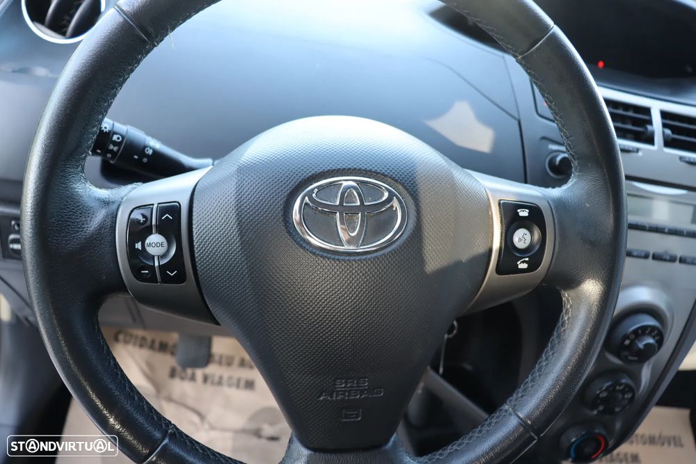 Toyota Yaris 1.0 VVT-i Comfort - 11