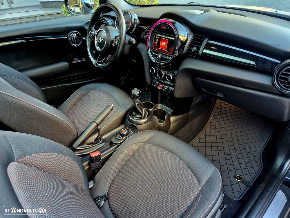 MINI 3 Portas One JCW - 26