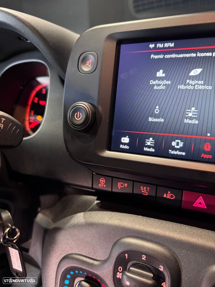 Fiat Panda 1.0 Hybrid City Cross - 28