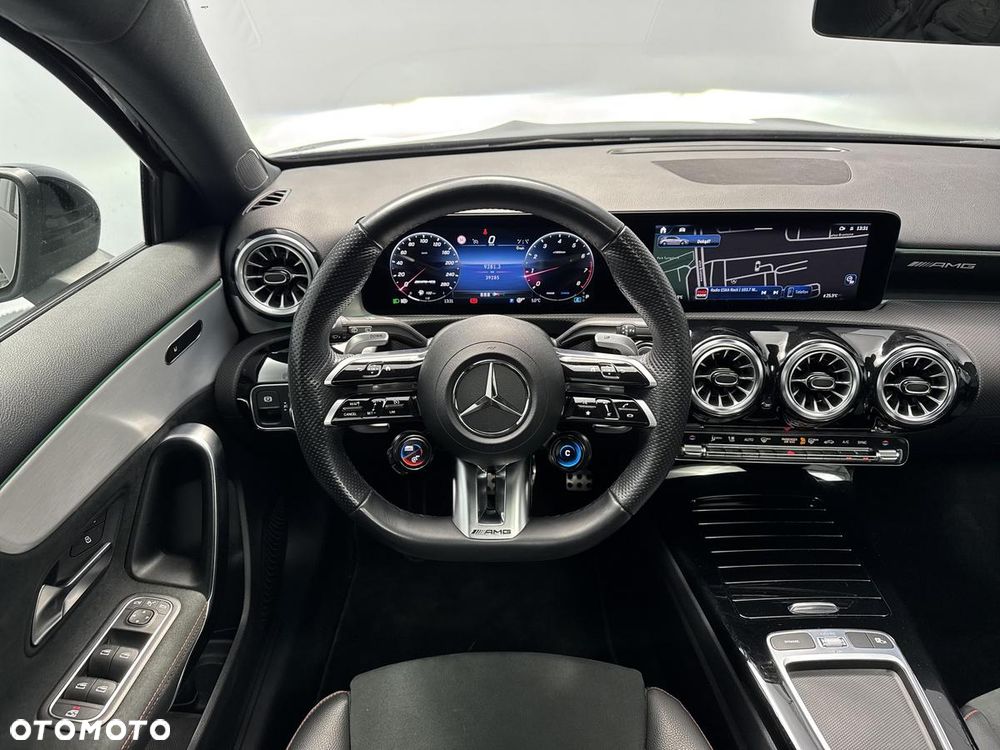 Mercedes-Benz Klasa A 35 AMG 4-Matic 7G-DCT - 23