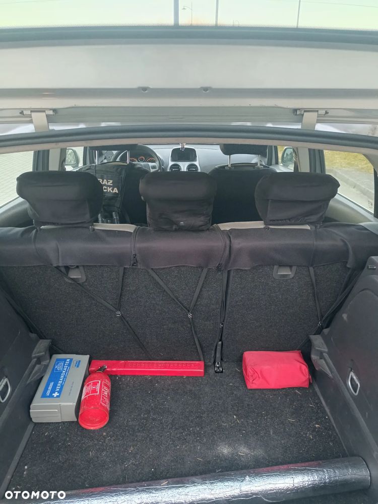 Opel Corsa 1.2 16V Edition - 10