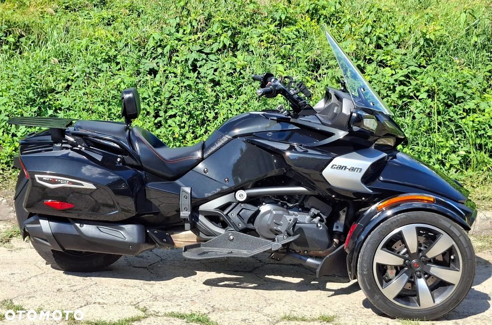 Can-Am Spyder - 9