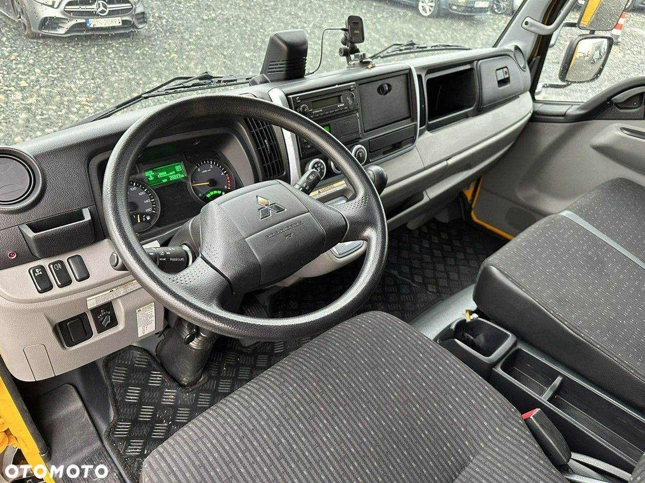 Mitsubishi Fuso Canter - 5
