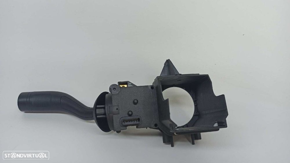 COMANDOS DOS PISCAS VOLKSWAGEN TOUAREG (7LA) TDI R5 - 5