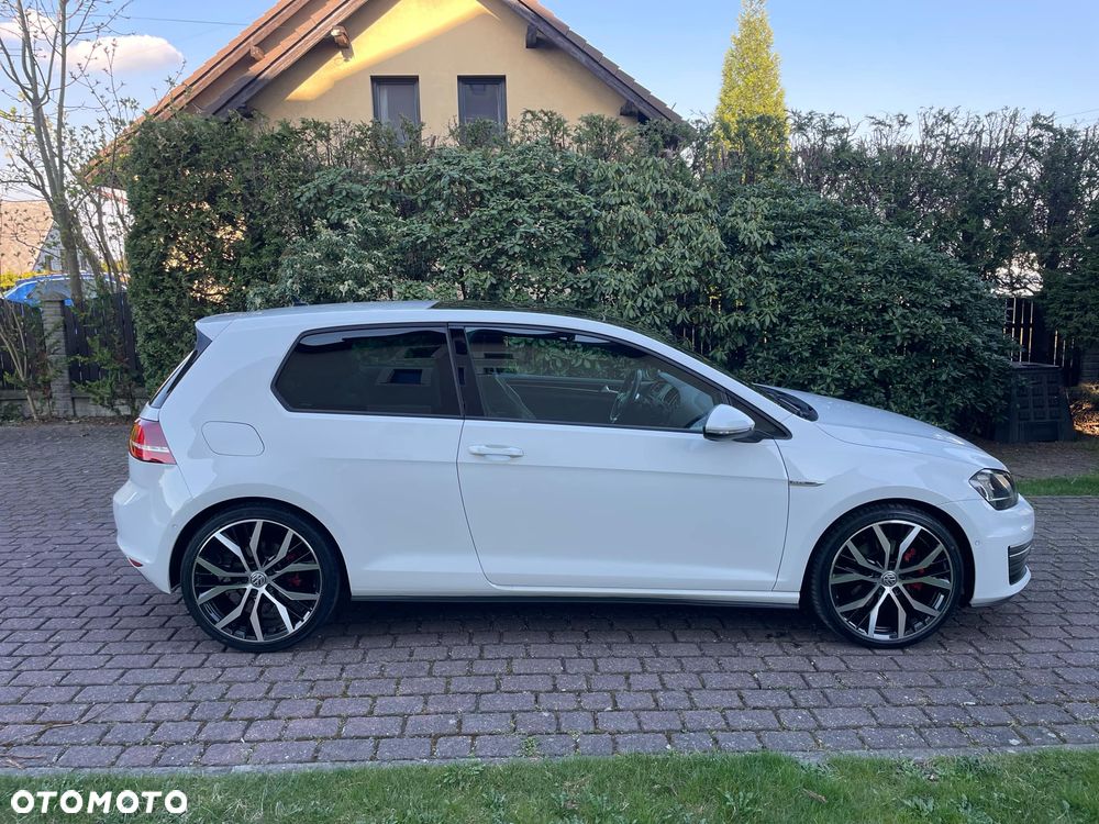 Volkswagen Golf GTD 2.0 TDI SCR DSG - 12